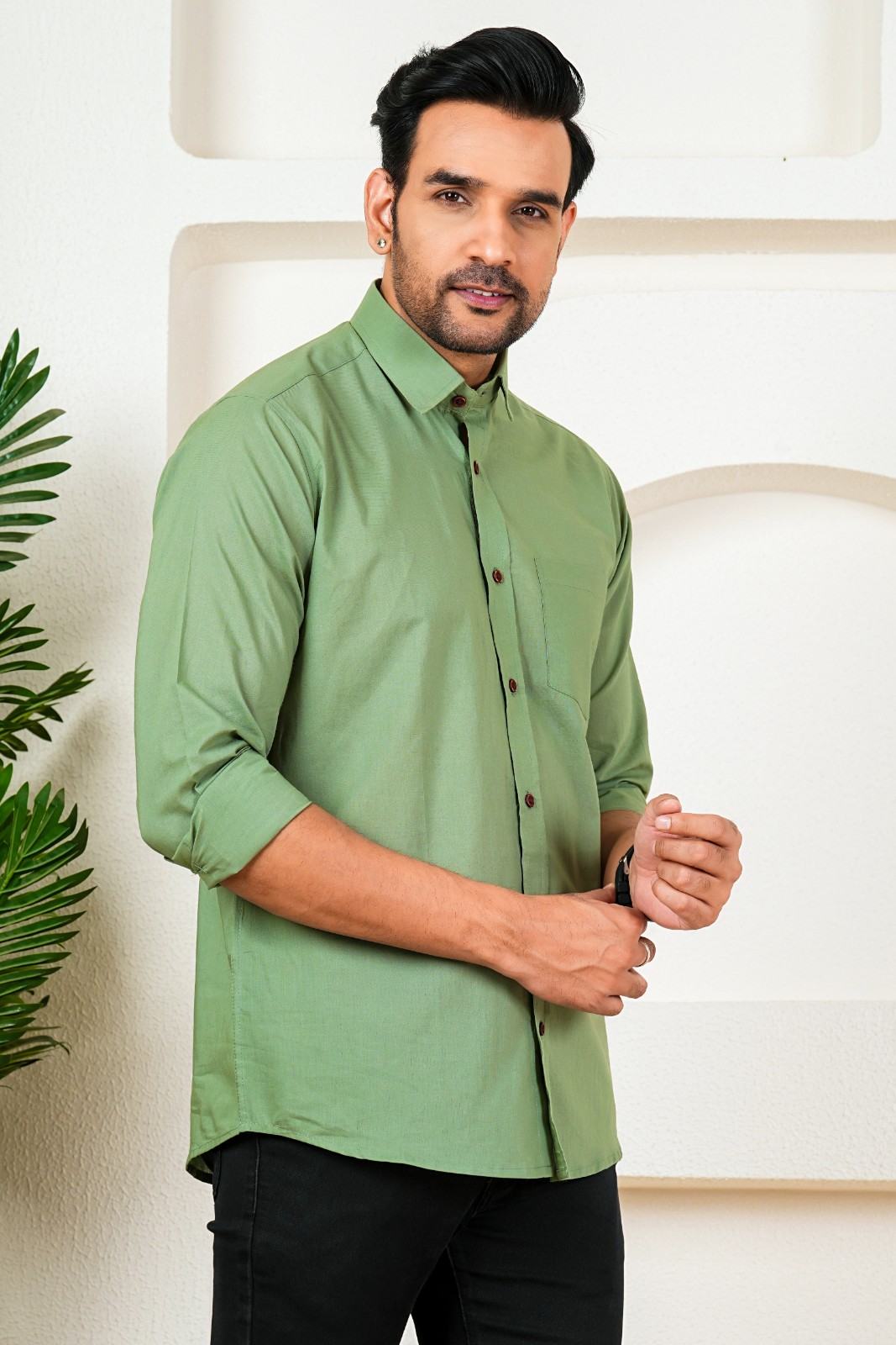 Men's Solid Olive Green Full Sleeve Shirt